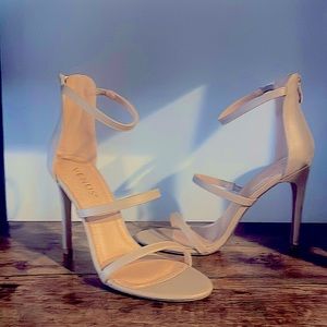 High Heel Strappy Sandle in Tan!